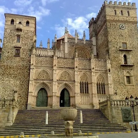 Hispanidad Hotel Guadalupe (Extremadura)